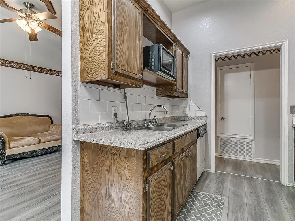 Photo 22 — 8708 E Parkridge Drive, Oklahoma City, OK 73141
