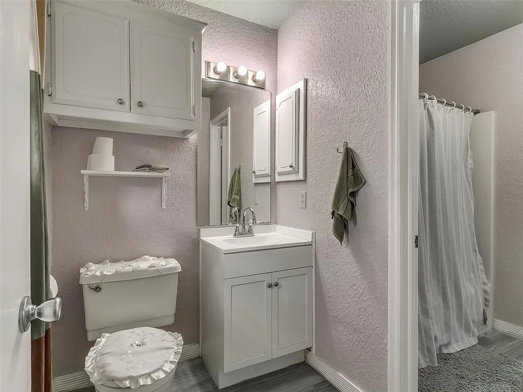 Photo 27 — 8708 E Parkridge Drive, Oklahoma City, OK 73141
