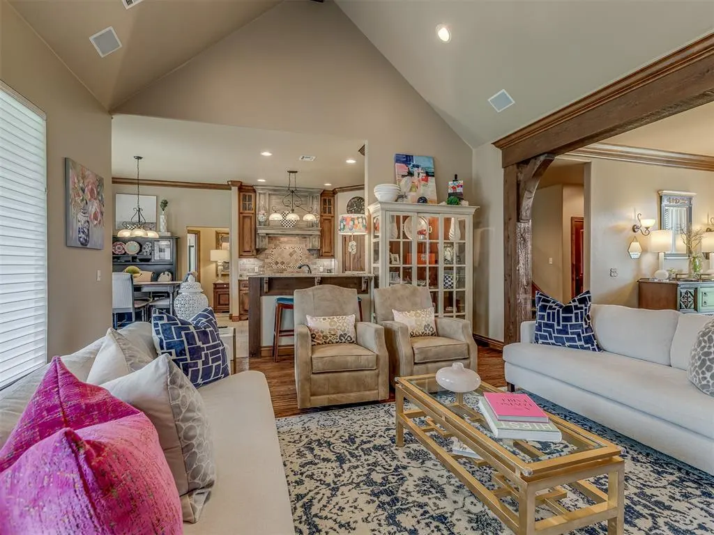 Photo 10 — 700 Newport Bridge Drive, Edmond, OK 73034
