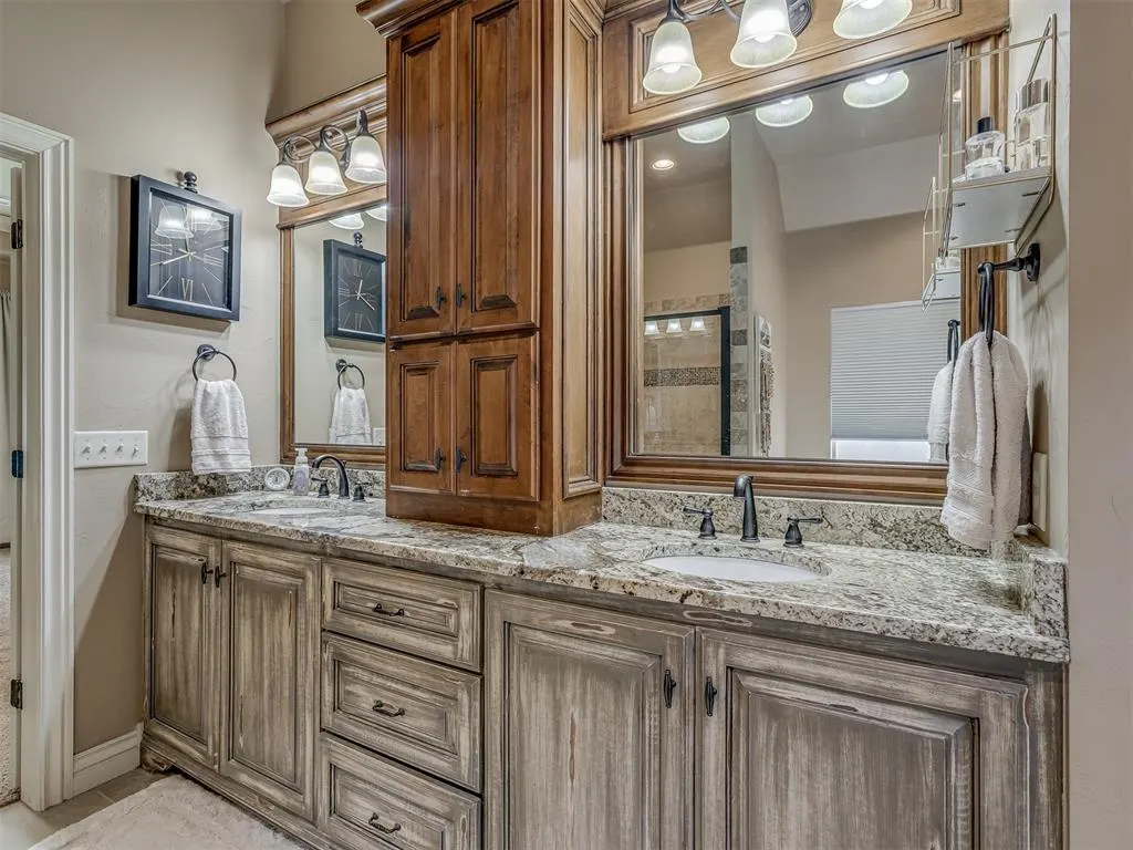 Photo 20 — 700 Newport Bridge Drive, Edmond, OK 73034