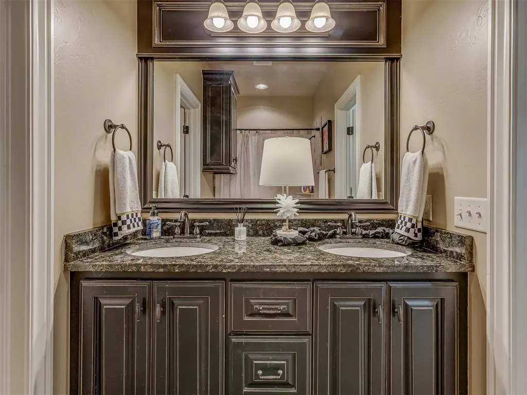 Photo 28 — 700 Newport Bridge Drive, Edmond, OK 73034