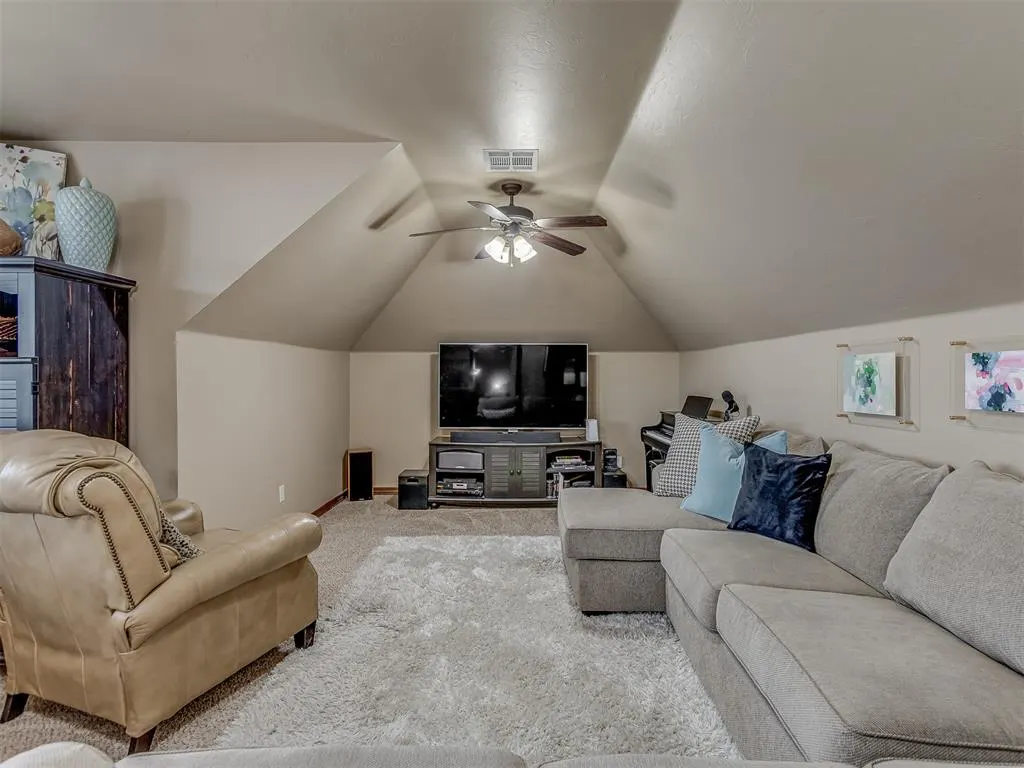 Photo 33 — 700 Newport Bridge Drive, Edmond, OK 73034
