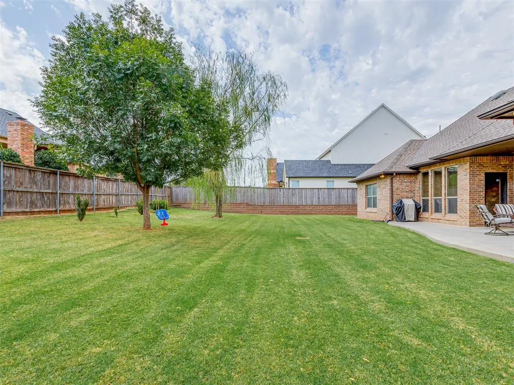 Photo 37 — 700 Newport Bridge Drive, Edmond, OK 73034