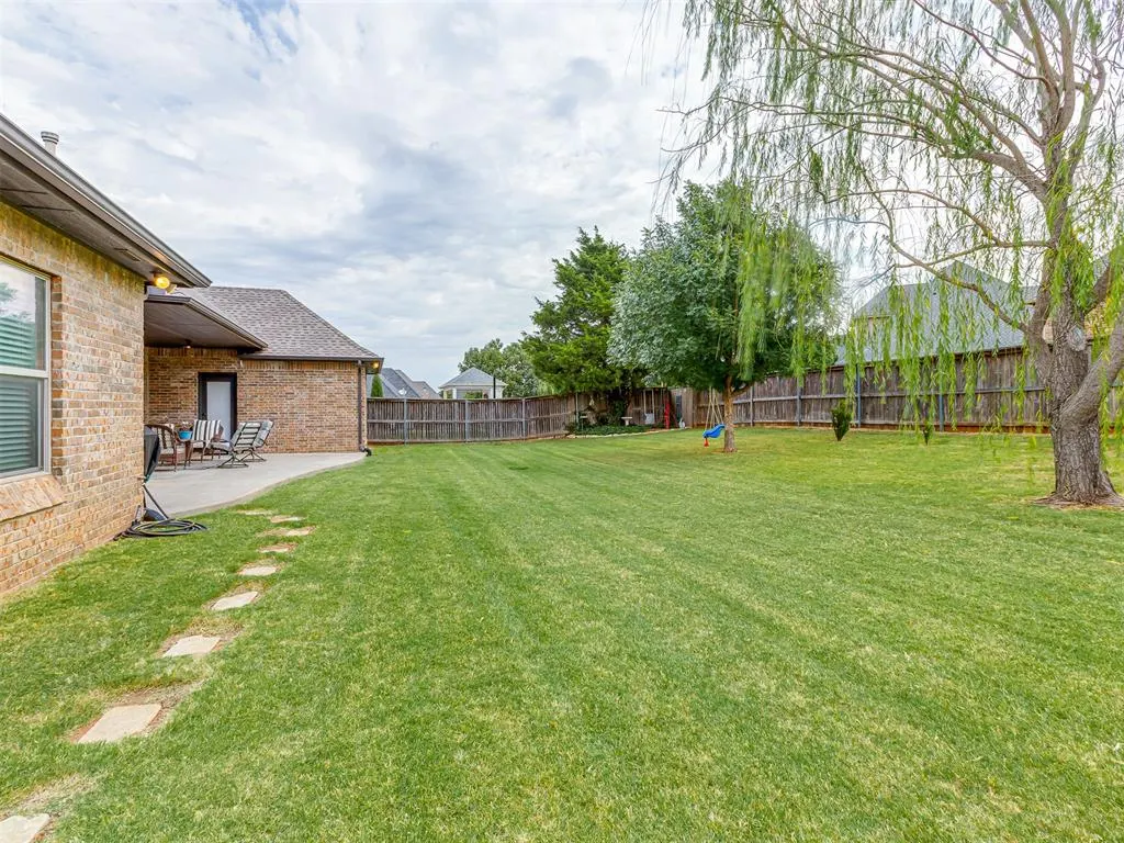 Photo 38 — 700 Newport Bridge Drive, Edmond, OK 73034