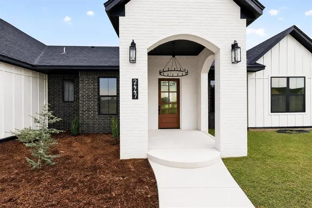 Photo 5 — 2447 Wolf Creek Bend, Blanchard, OK 73010