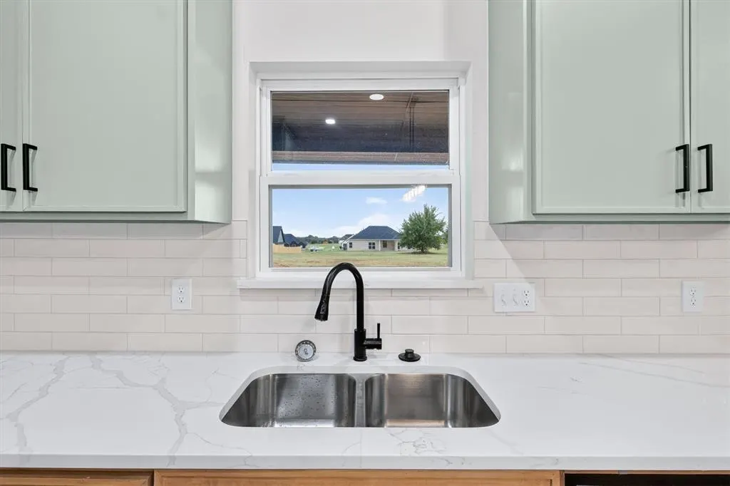 Photo 19 — 2447 Wolf Creek Bend, Blanchard, OK 73010