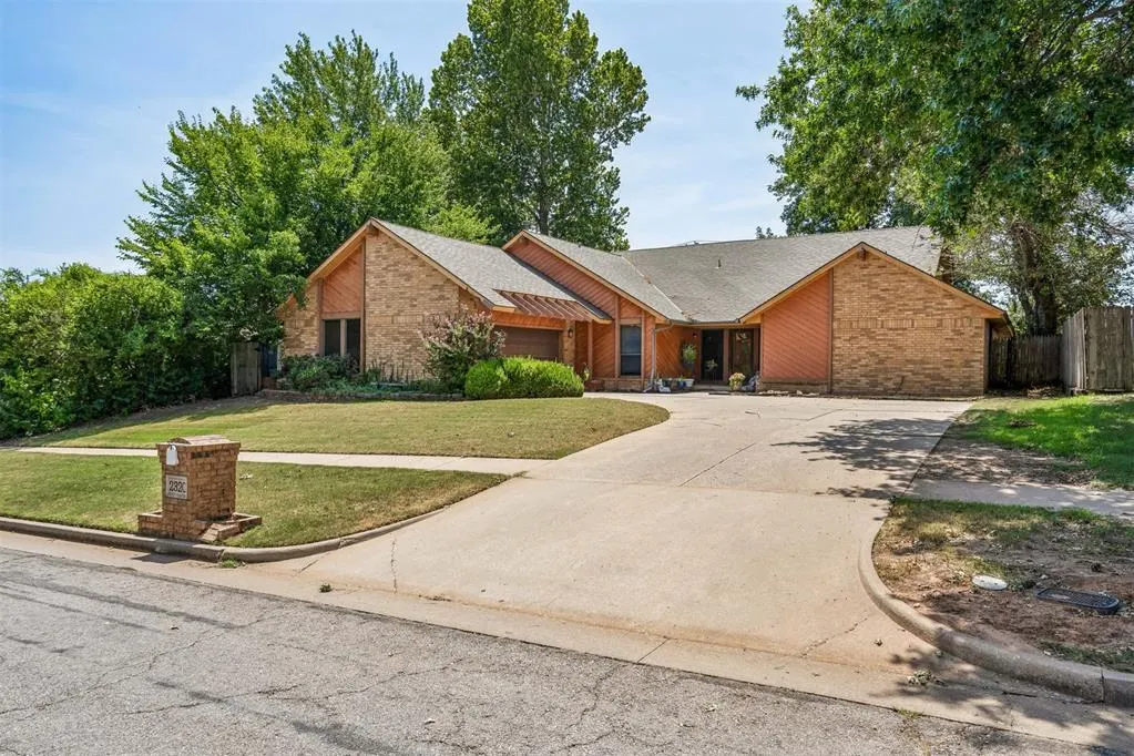 Photo 2 — 2320 SW 125th Street, Oklahoma City, OK 73170