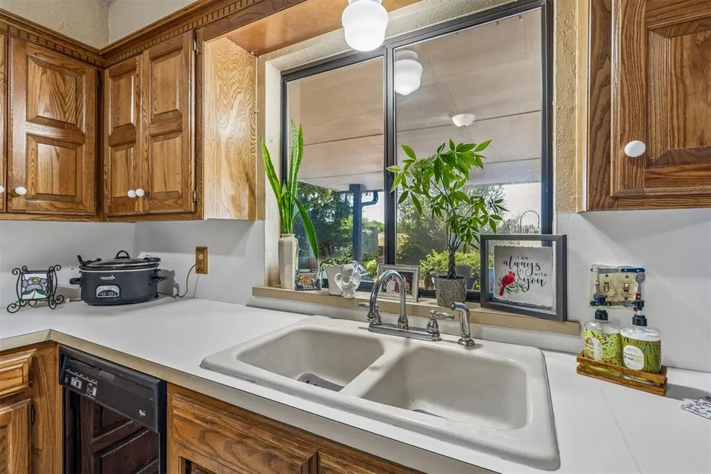Photo 10 — 2320 SW 125th Street, Oklahoma City, OK 73170