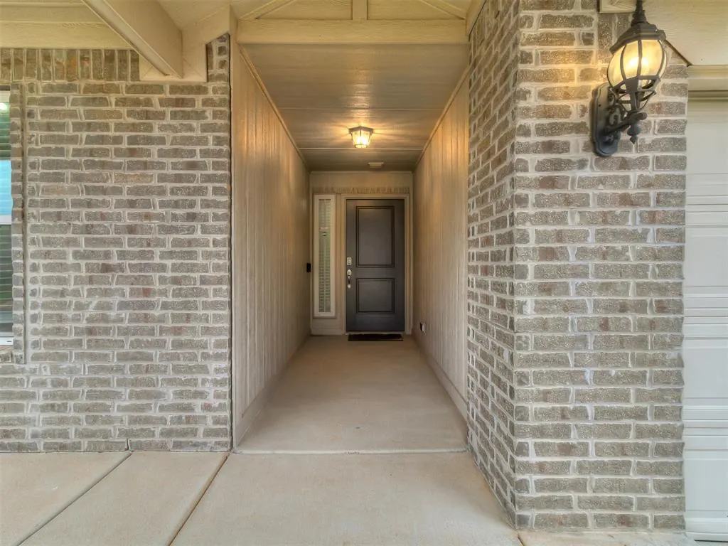 Photo 5 — 13232 SW 3rd Street, Yukon, OK 73099