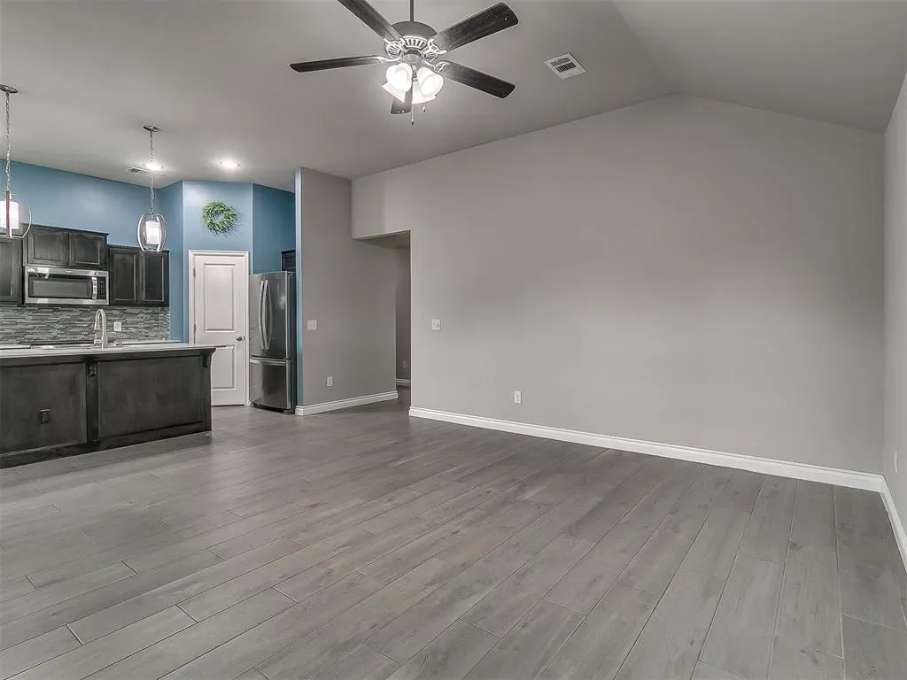 Photo 10 — 13232 SW 3rd Street, Yukon, OK 73099