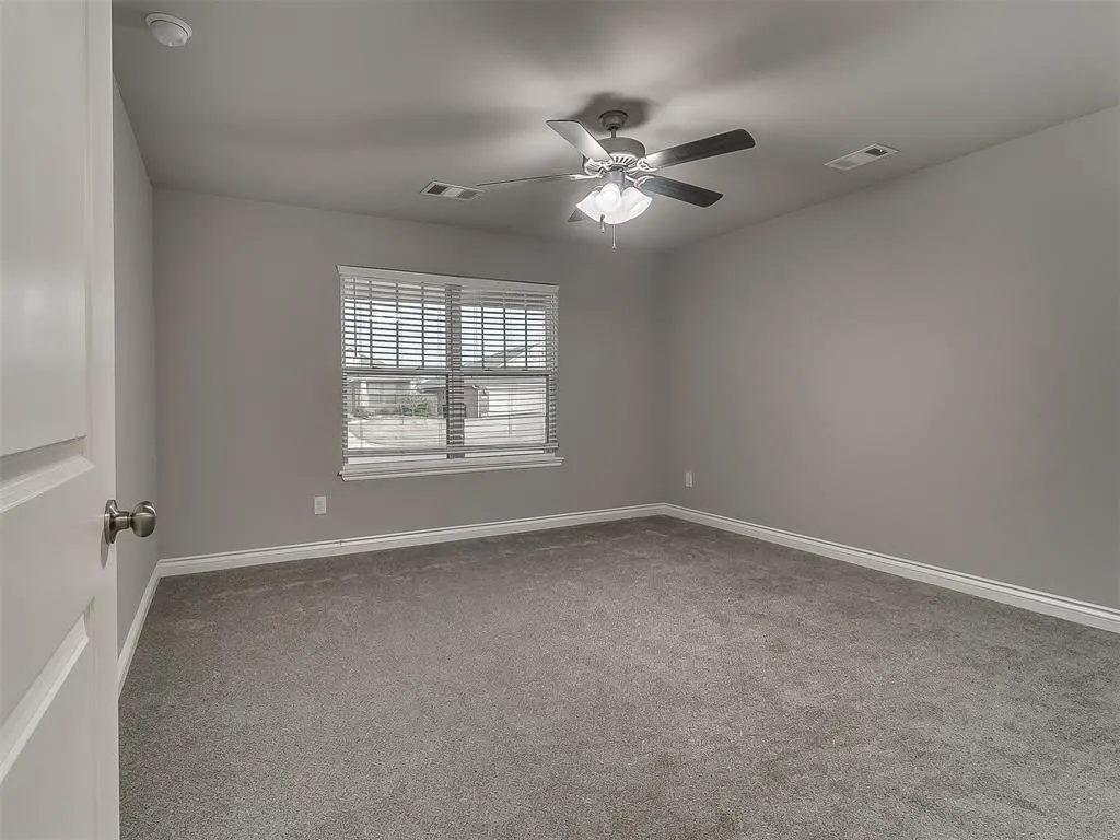 Photo 27 — 13232 SW 3rd Street, Yukon, OK 73099