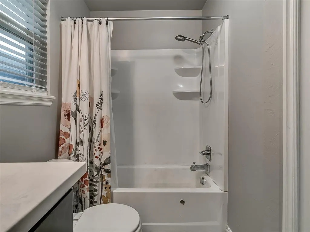Photo 32 — 13232 SW 3rd Street, Yukon, OK 73099