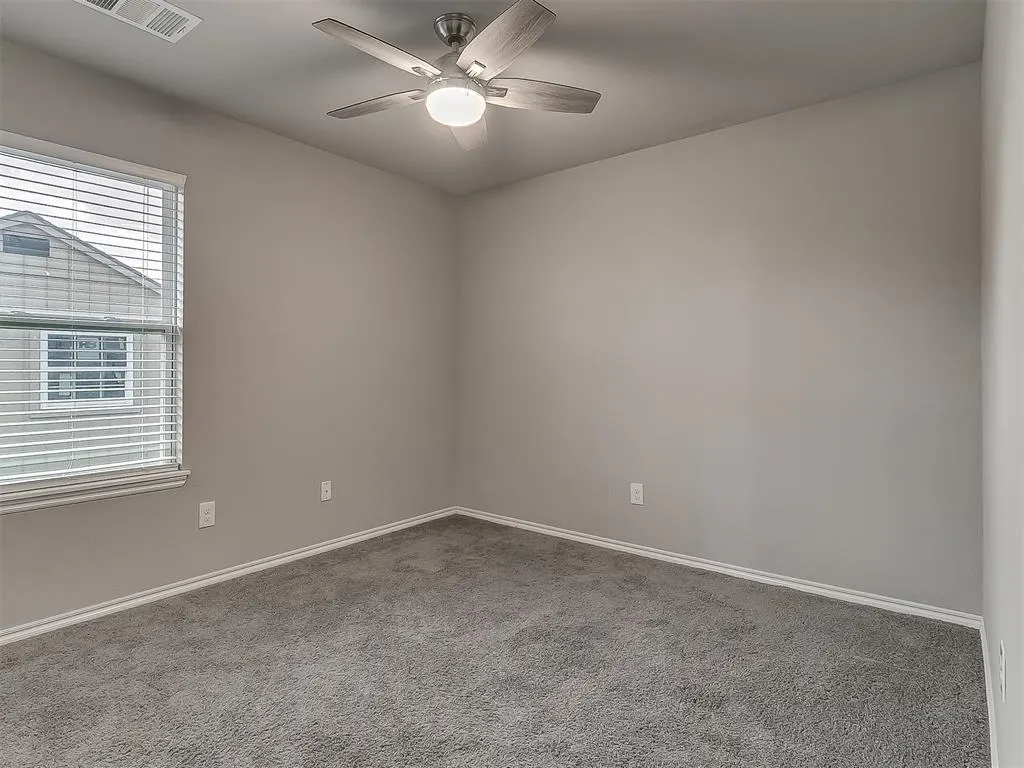 Photo 34 — 13232 SW 3rd Street, Yukon, OK 73099