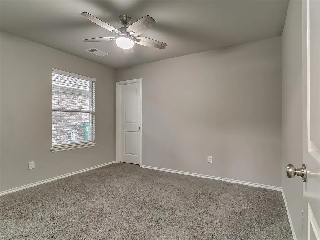 Photo 36 — 13232 SW 3rd Street, Yukon, OK 73099