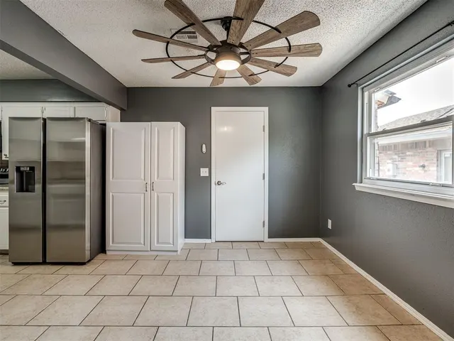 Photo 7 — 3805 Oak Valley Road, Oklahoma City, OK 73135