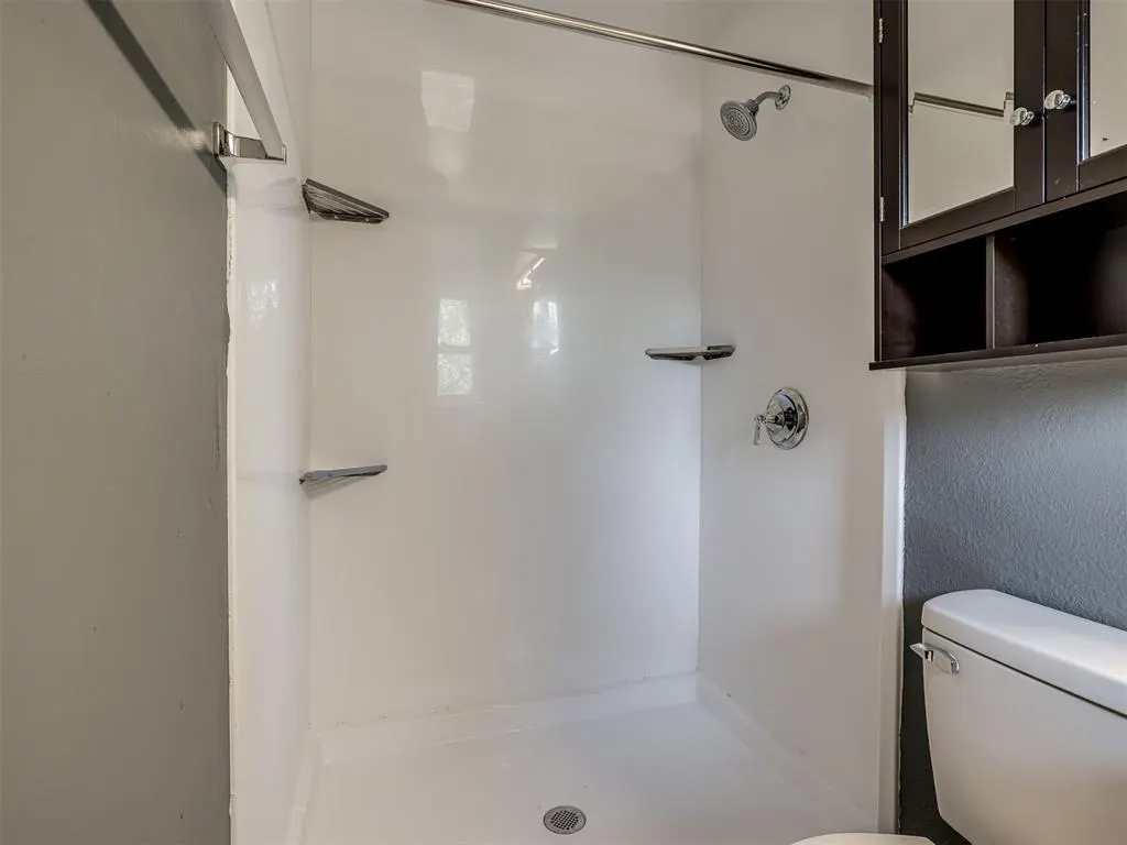 Photo 21 — 3805 Oak Valley Road, Oklahoma City, OK 73135