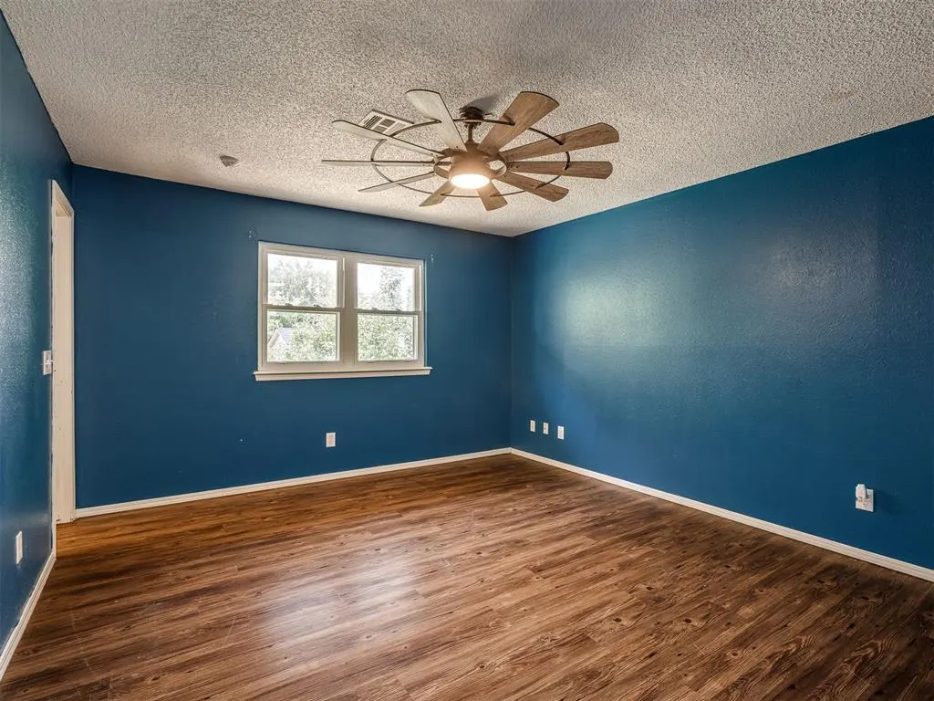 Photo 16 — 3805 Oak Valley Road, Oklahoma City, OK 73135