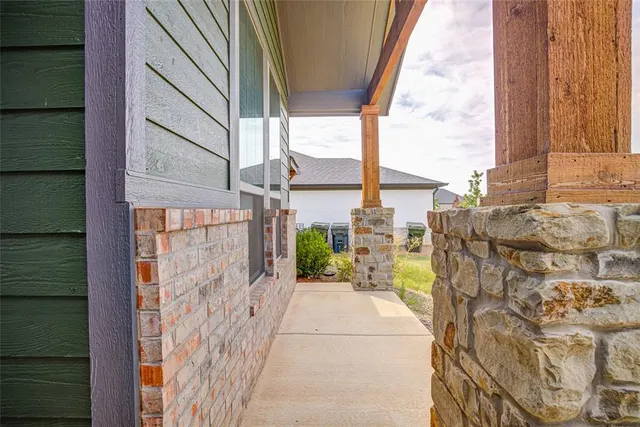 Photo 5 — 3911 Black Mesa Road, Norman, OK 73071