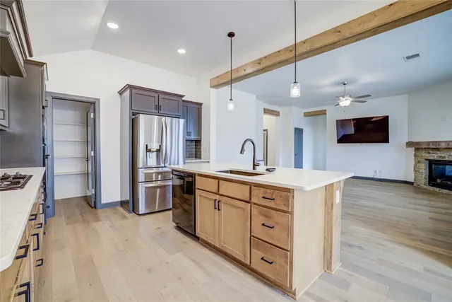 Photo 7 — 3911 Black Mesa Road, Norman, OK 73071