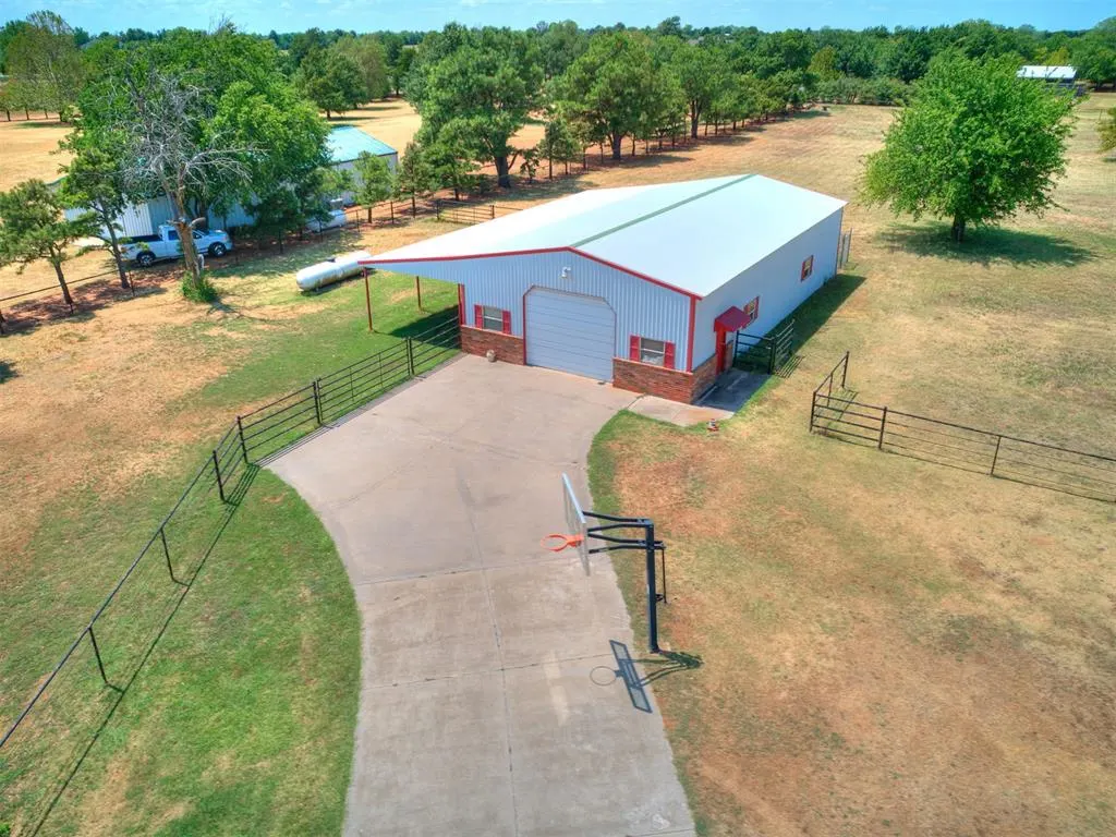 Photo 18 — 5401 Castle Ridge Drive, Mustang, OK 73064