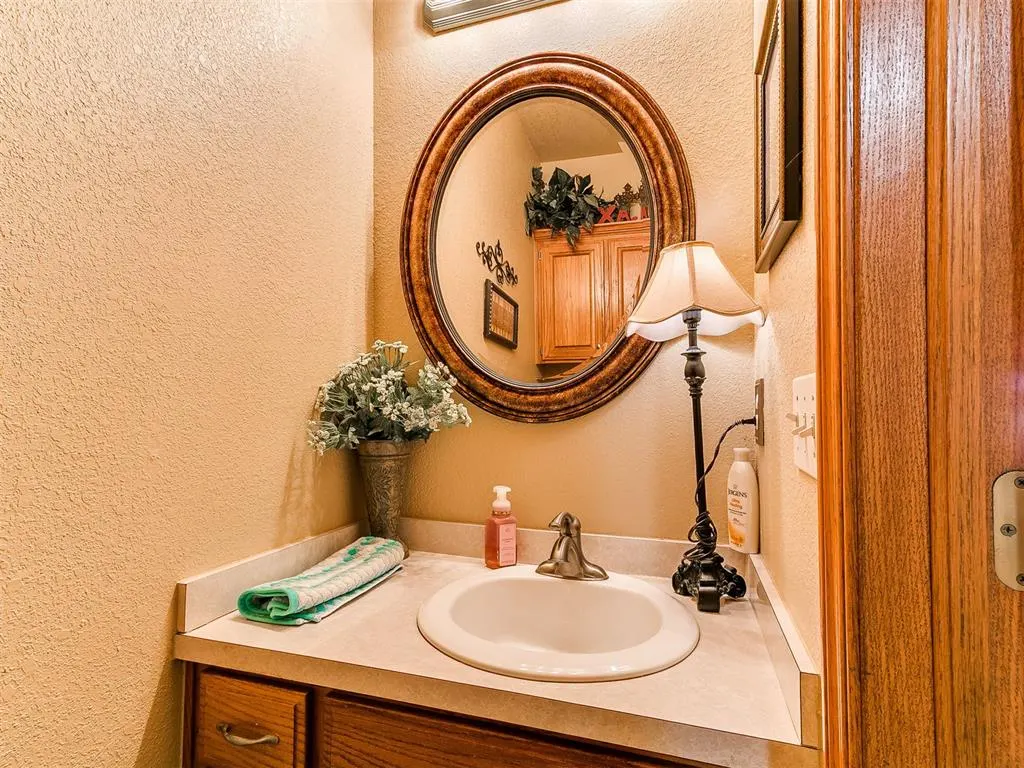 Photo 33 — 5401 Castle Ridge Drive, Mustang, OK 73064