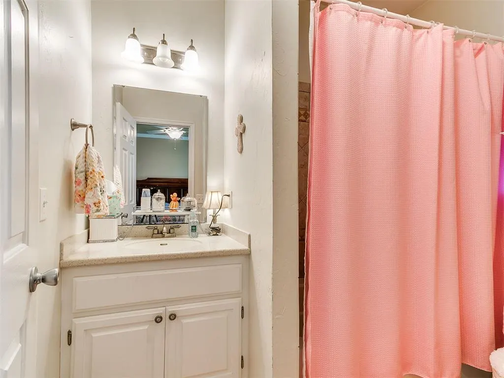Photo 43 — 5401 Castle Ridge Drive, Mustang, OK 73064