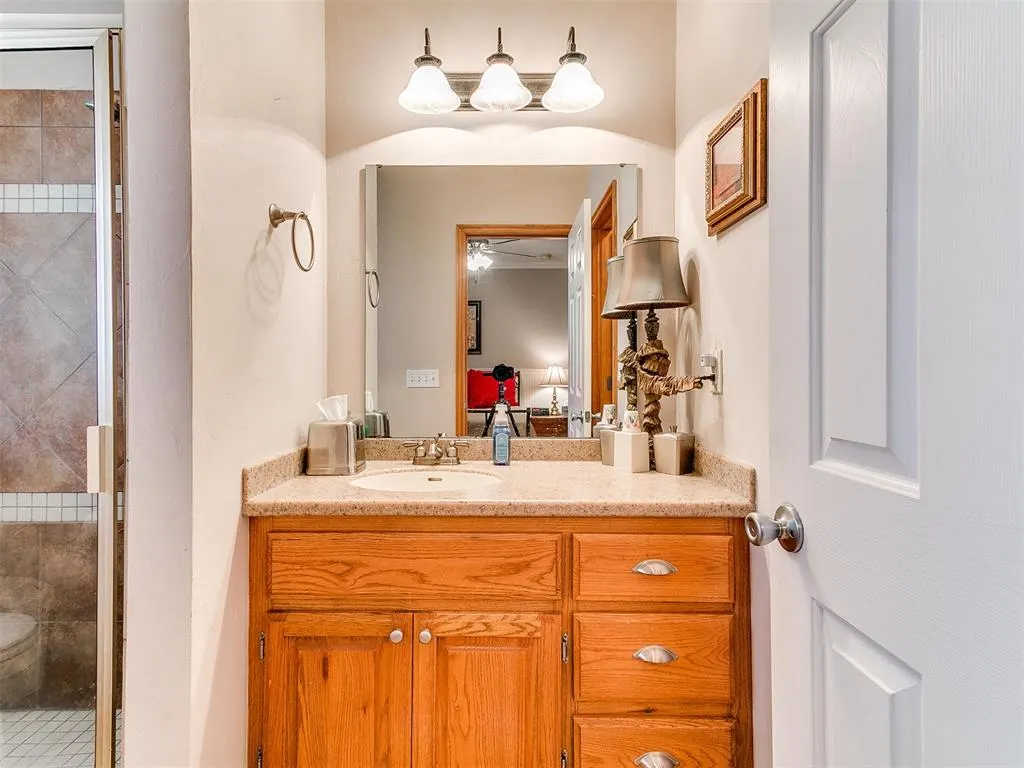 Photo 46 — 5401 Castle Ridge Drive, Mustang, OK 73064