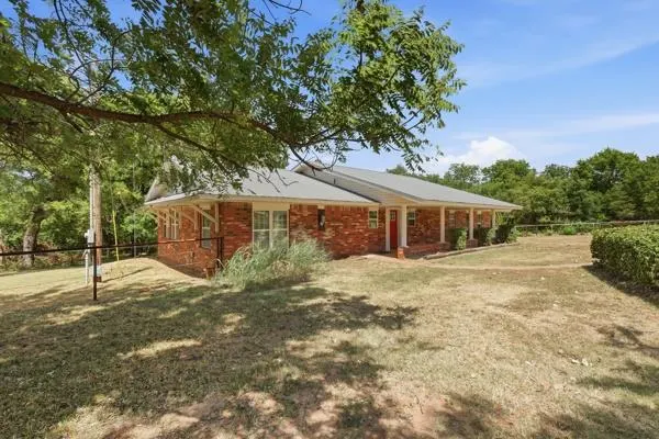 Photo 4 — 16901 240th Street, Washington, OK 73093