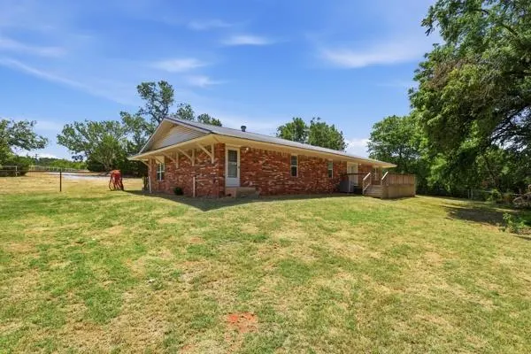 Photo 37 — 16901 240th Street, Washington, OK 73093