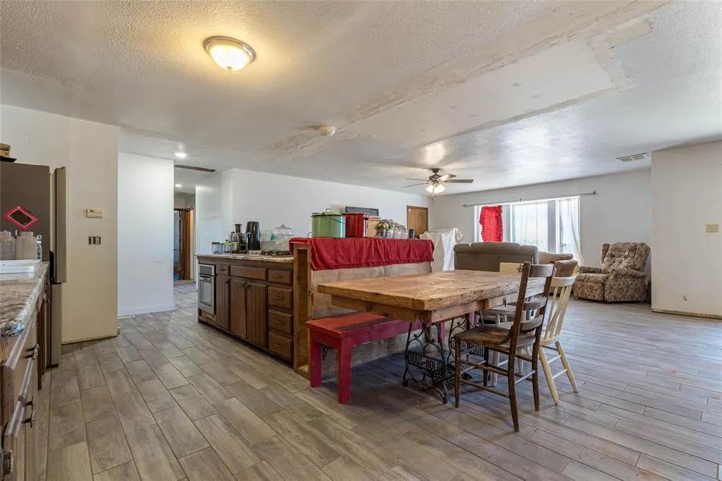 Photo 10 — 903 B Street, Arapaho, OK 73620