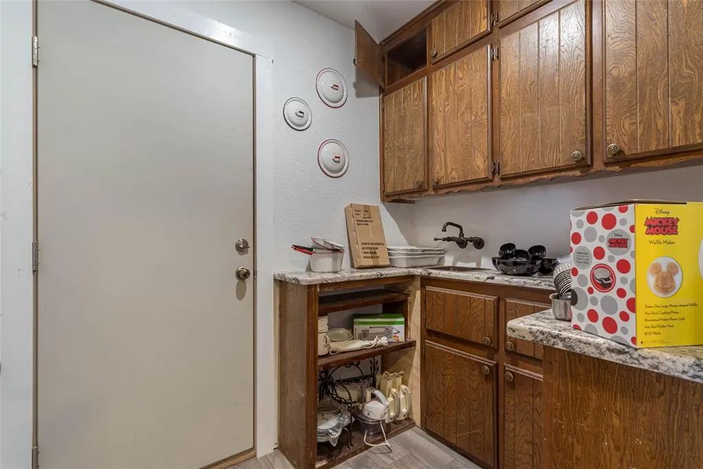 Photo 17 — 903 B Street, Arapaho, OK 73620
