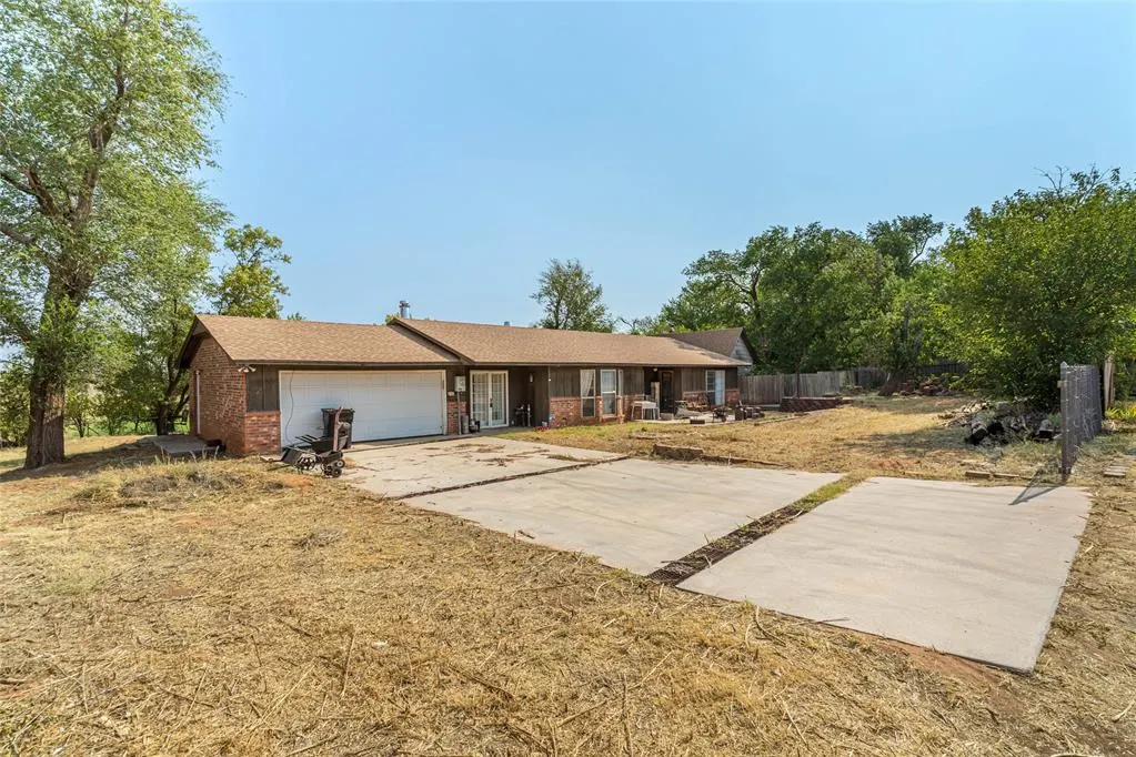 Photo 30 — 903 B Street, Arapaho, OK 73620