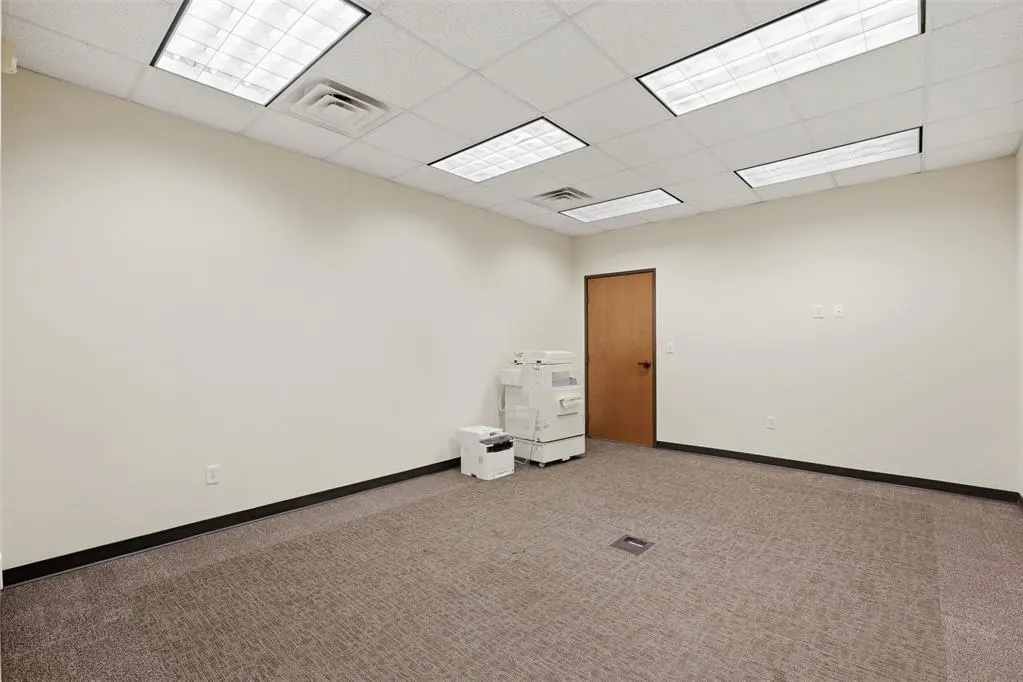 Photo 9 — 7820 NW 39th Expressway, Bethany, OK 73008