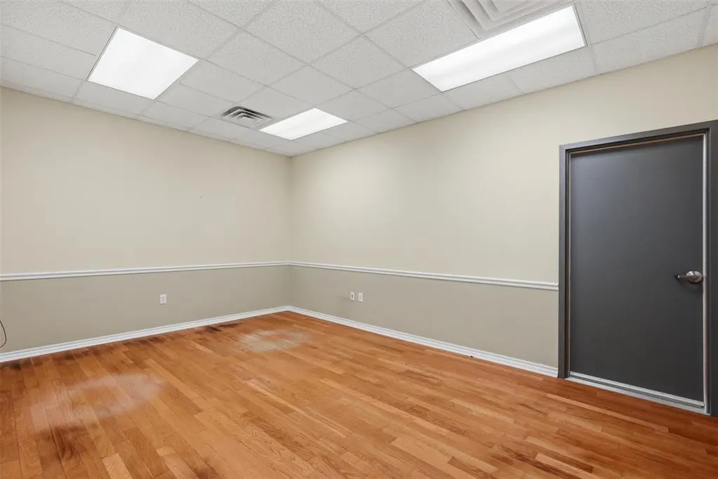Photo 12 — 7820 NW 39th Expressway, Bethany, OK 73008