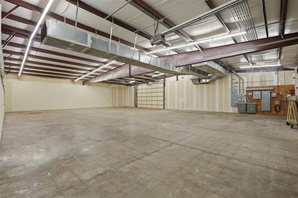 Photo 24 — 7820 NW 39th Expressway, Bethany, OK 73008