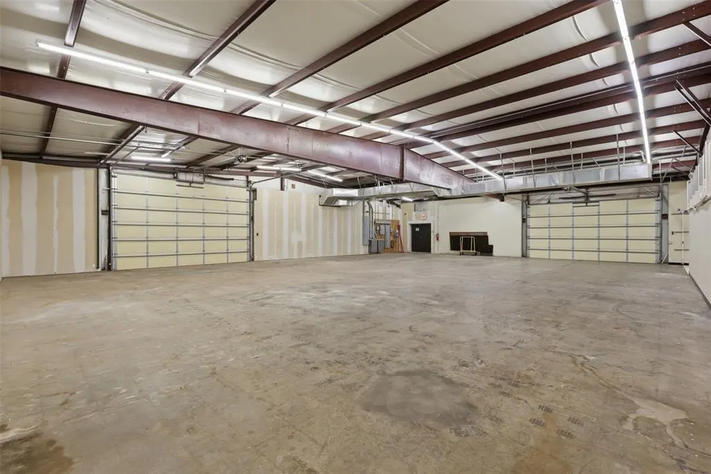 Photo 25 — 7820 NW 39th Expressway, Bethany, OK 73008
