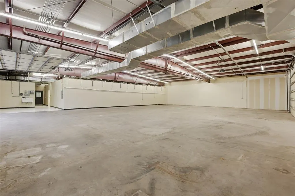 Photo 27 — 7820 NW 39th Expressway, Bethany, OK 73008