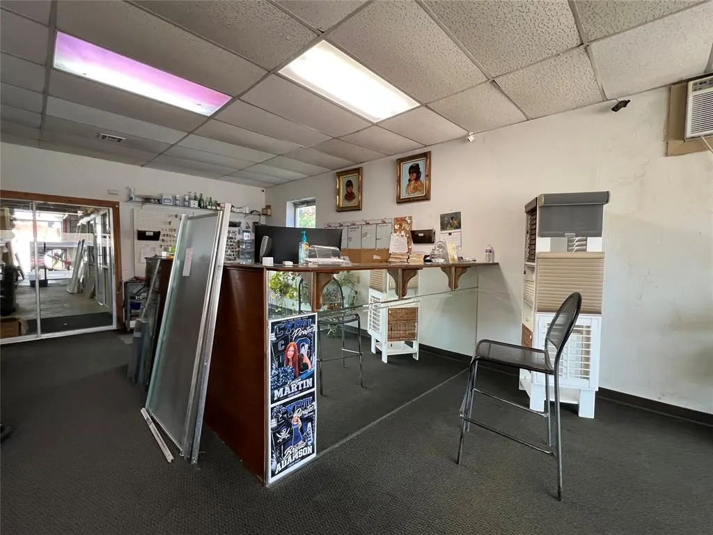 Photo 3 — 212 W Main Street, Anadarko, OK 73005