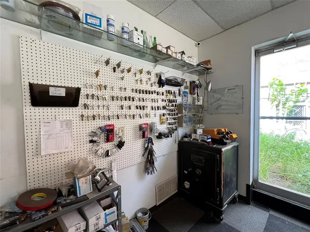 Photo 4 — 212 W Main Street, Anadarko, OK 73005
