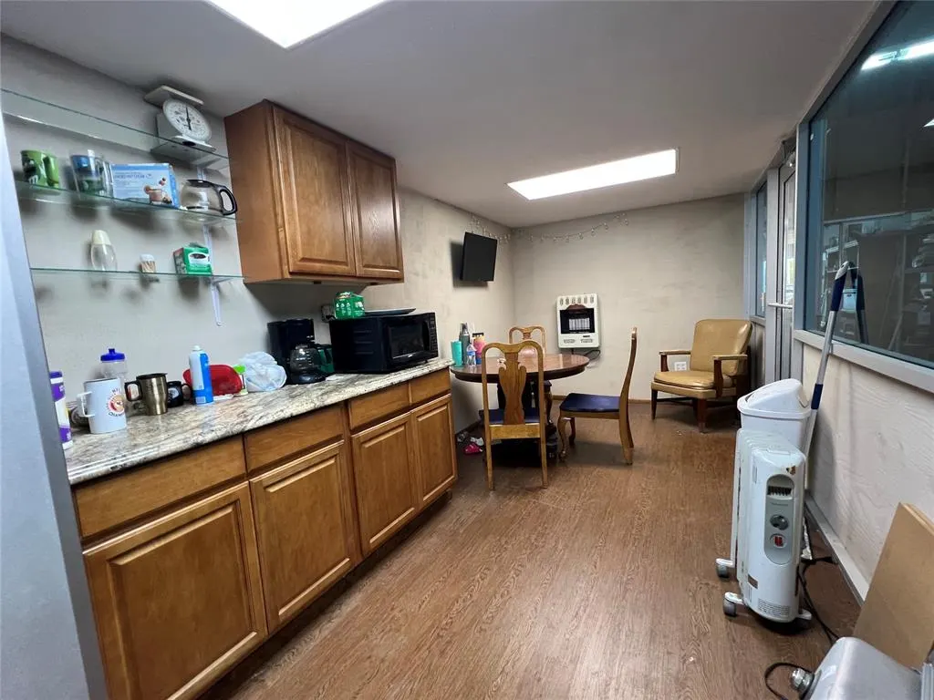 Photo 9 — 212 W Main Street, Anadarko, OK 73005