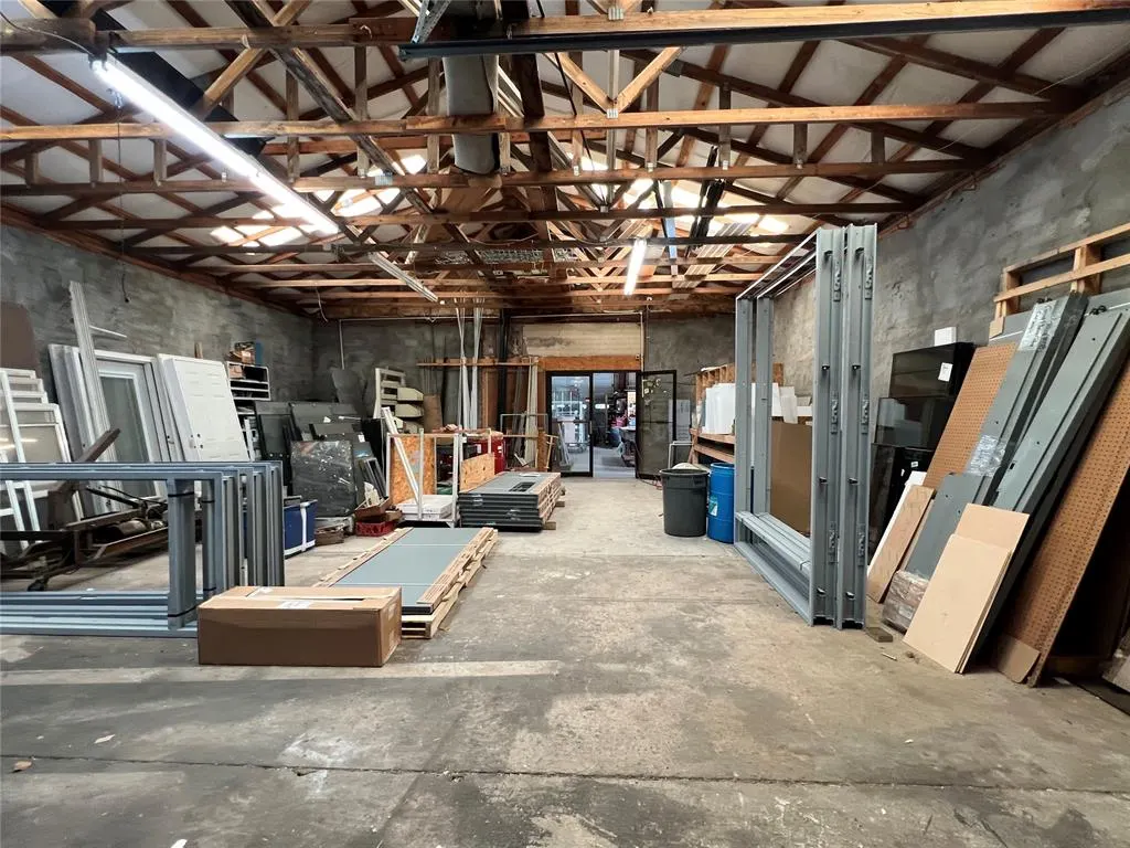 Photo 21 — 212 W Main Street, Anadarko, OK 73005