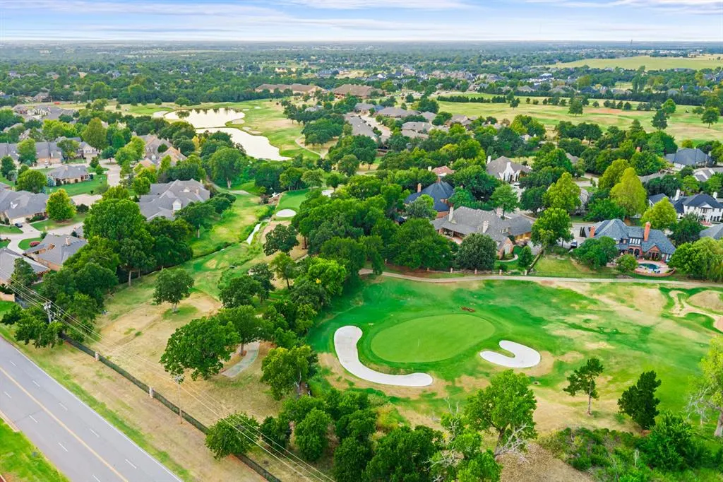 Photo 9 — 465 Saint Claire Drive, Edmond, OK 73025