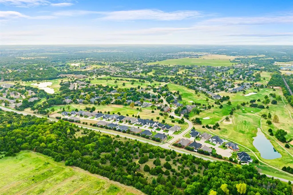 Photo 21 — 465 Saint Claire Drive, Edmond, OK 73025