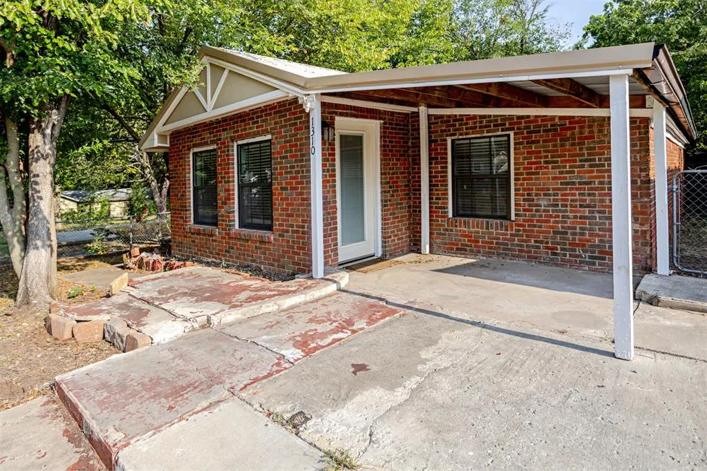 Photo 3 — 1310 E Parker Street, Shawnee, OK 74801