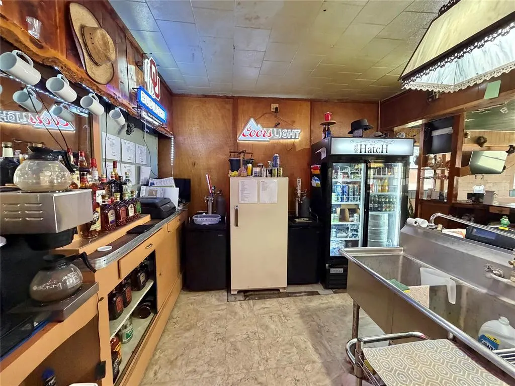 Photo 9 — 100 S First Street, Cheyenne, OK 73628