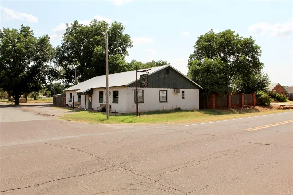 Photo 12 — 100 S First Street, Cheyenne, OK 73628