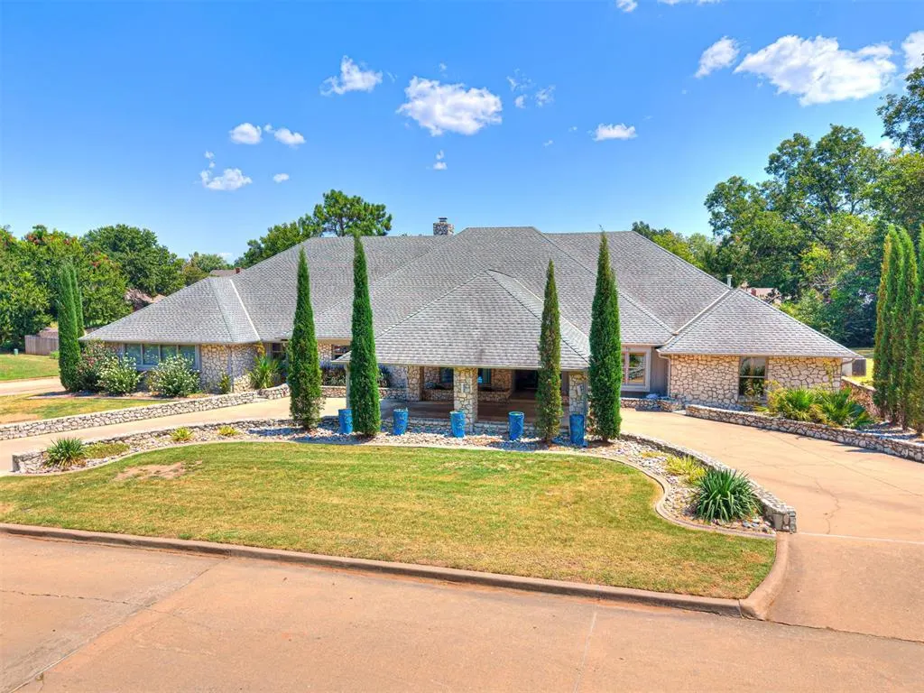 Front exterior — 15 Northridge Road, Shawnee, OK 74804