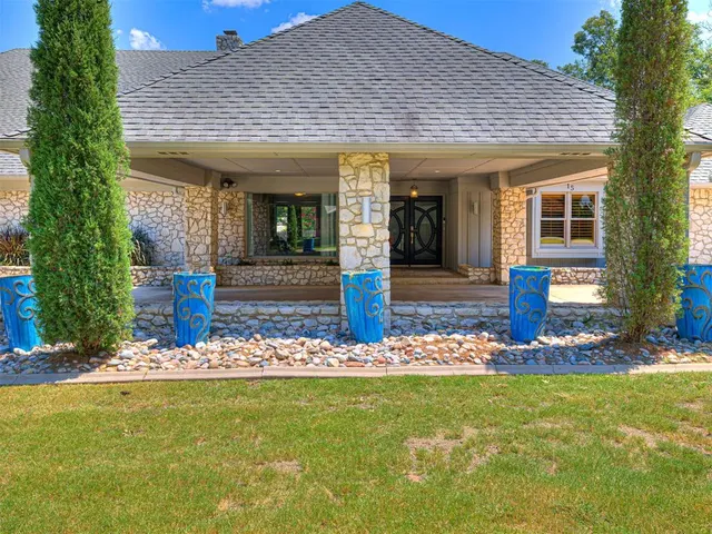 Photo 4 — 15 Northridge Road, Shawnee, OK 74804