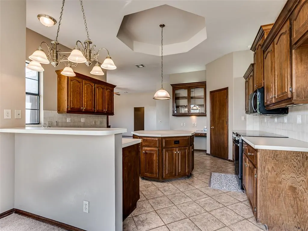 Photo 28 — 1423 E Twin Brook Terrace, Mustang, OK 73064