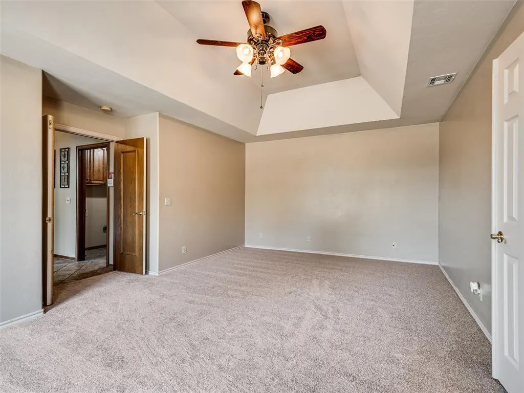 Photo 33 — 1423 E Twin Brook Terrace, Mustang, OK 73064